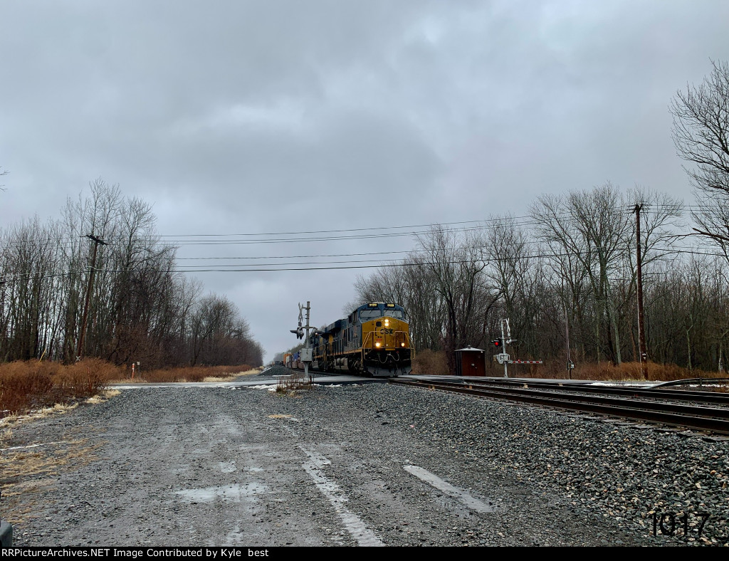 CSX 3129 on I017